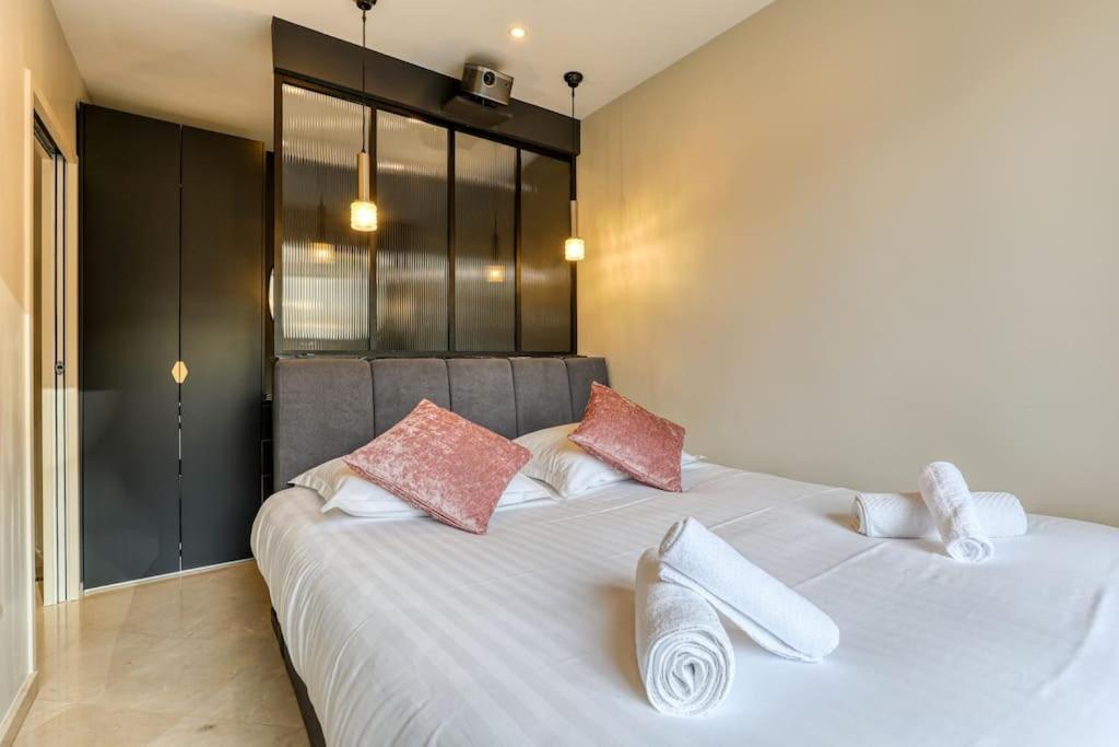 Montaigne Executive Suite Párizs Kültér fotó