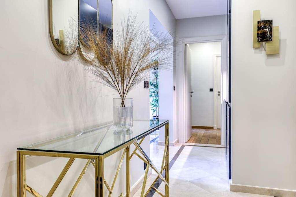 Montaigne Executive Suite Párizs Kültér fotó