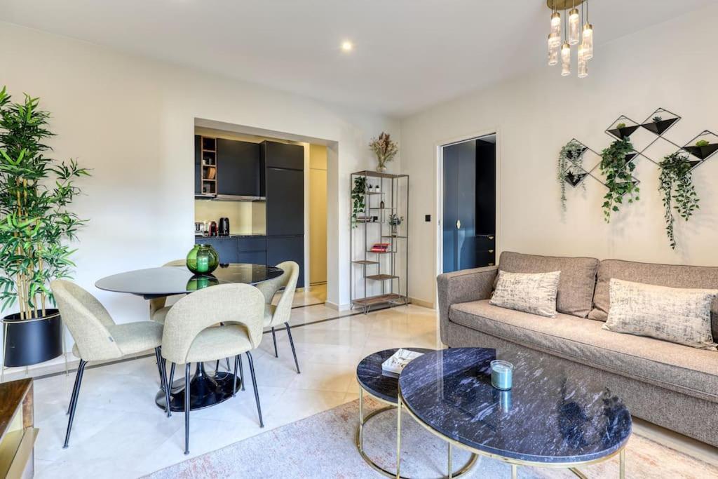 Montaigne Executive Suite Párizs Kültér fotó