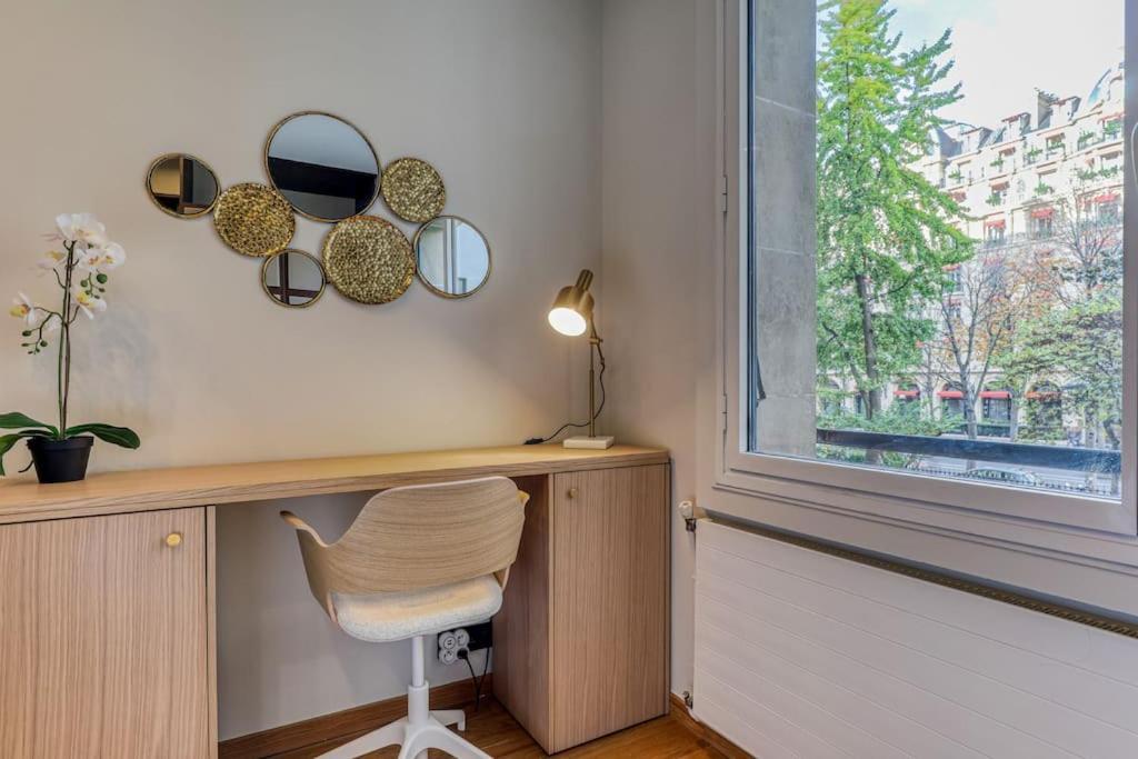 Montaigne Executive Suite Párizs Kültér fotó