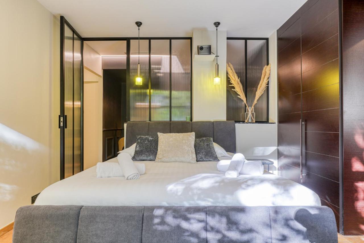 Montaigne Executive Suite Párizs Kültér fotó
