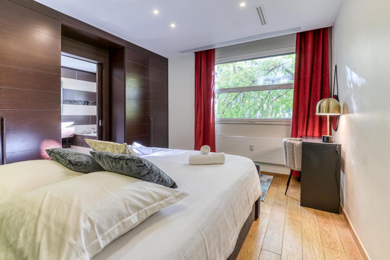 Montaigne Executive Suite Párizs Kültér fotó