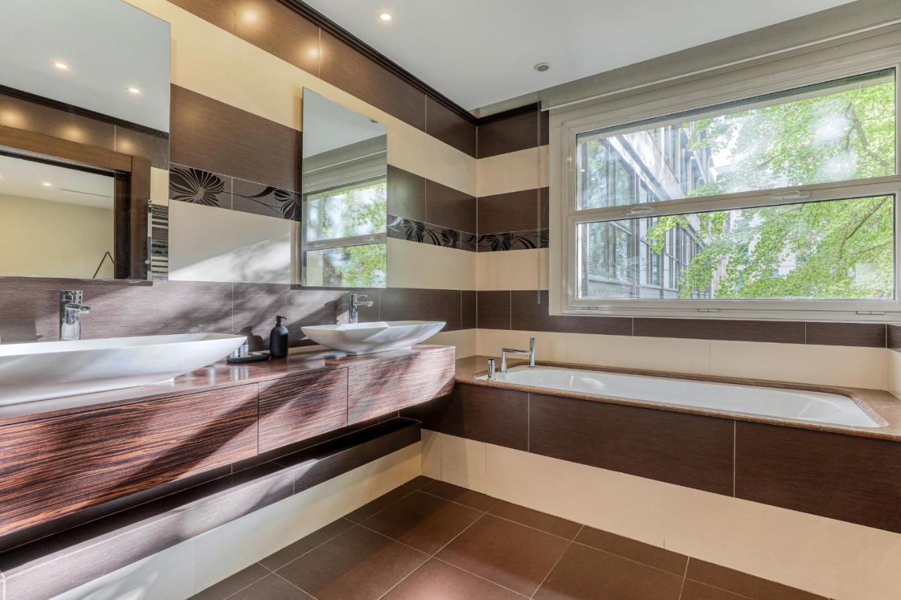 Montaigne Executive Suite Párizs Kültér fotó